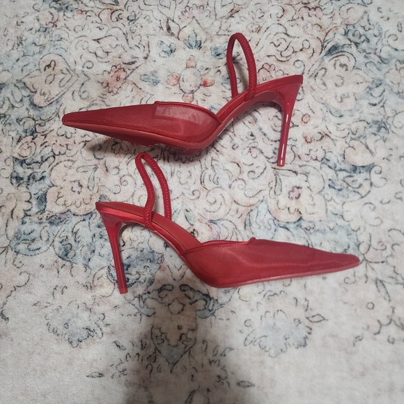 Elegant Red Stiletto Heels - Picture 1 of 3